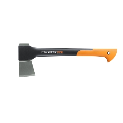 Sekera Fiskars X10 - Univerzální